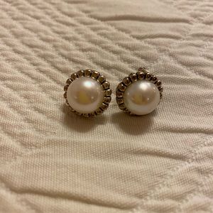 Lagos Pearl Fluted Earrings